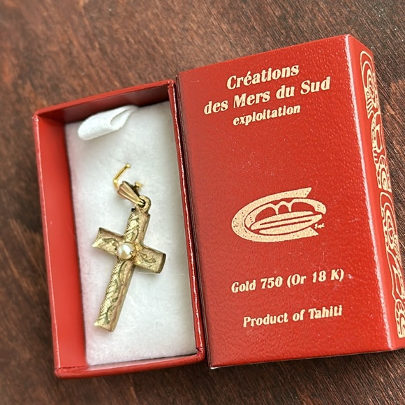 TAHITI Solid Gold Cross With Real Tahitian Pearl Pendant - Picture 3 of 8